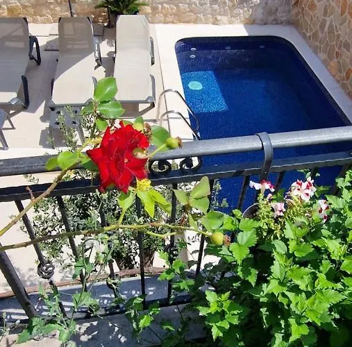 Apartments Ante 2